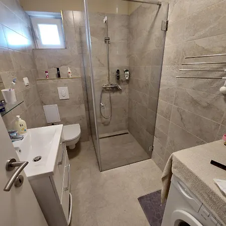 Apartma Nana * 노비비노돌스키